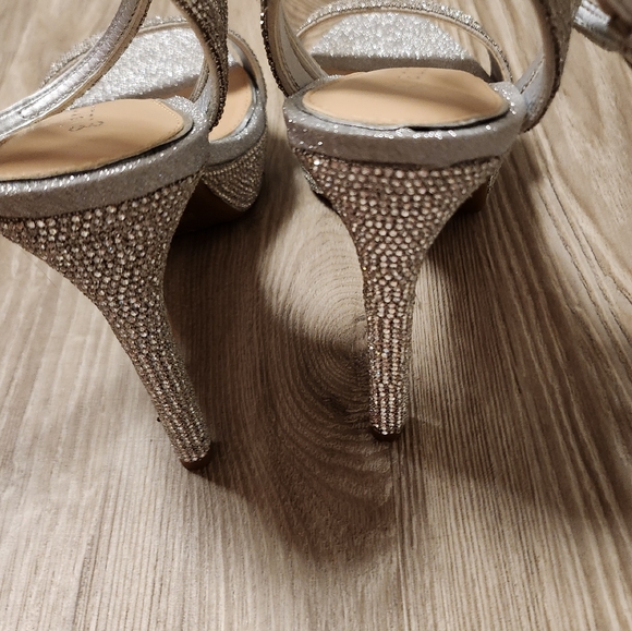 Gianni Binni Zinnaa Embellished Sandals - Picture 4 of 6